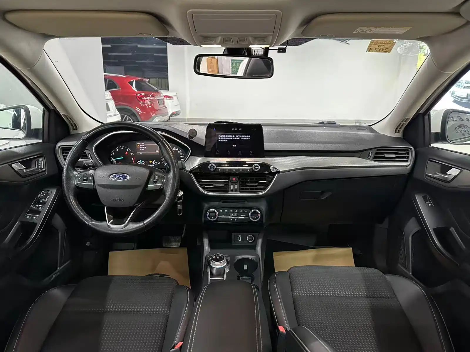 Фото 4 - Ford Focus