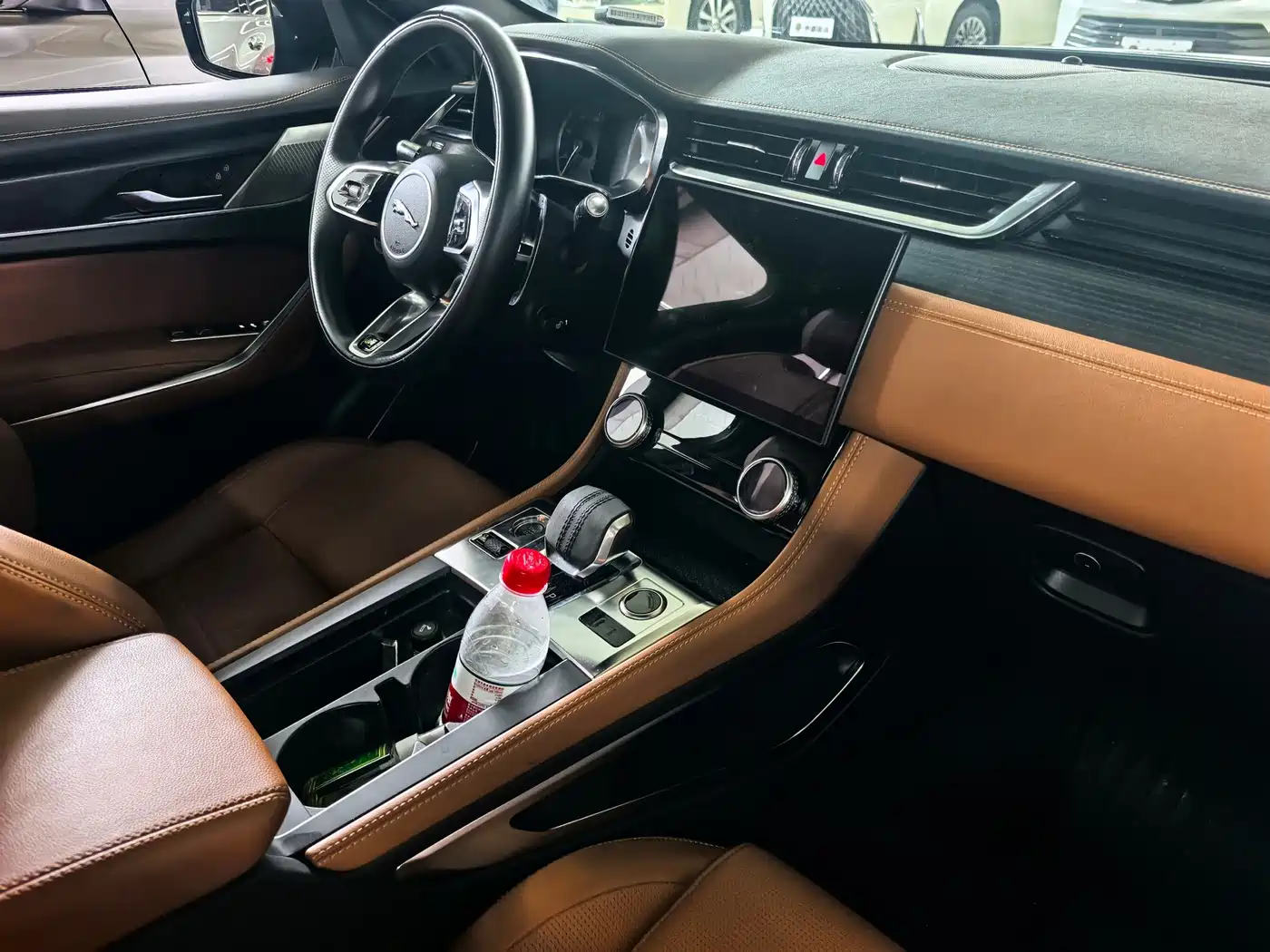 Jaguar F-PACE 2022 2022 P250 R-Dynamic BLACK