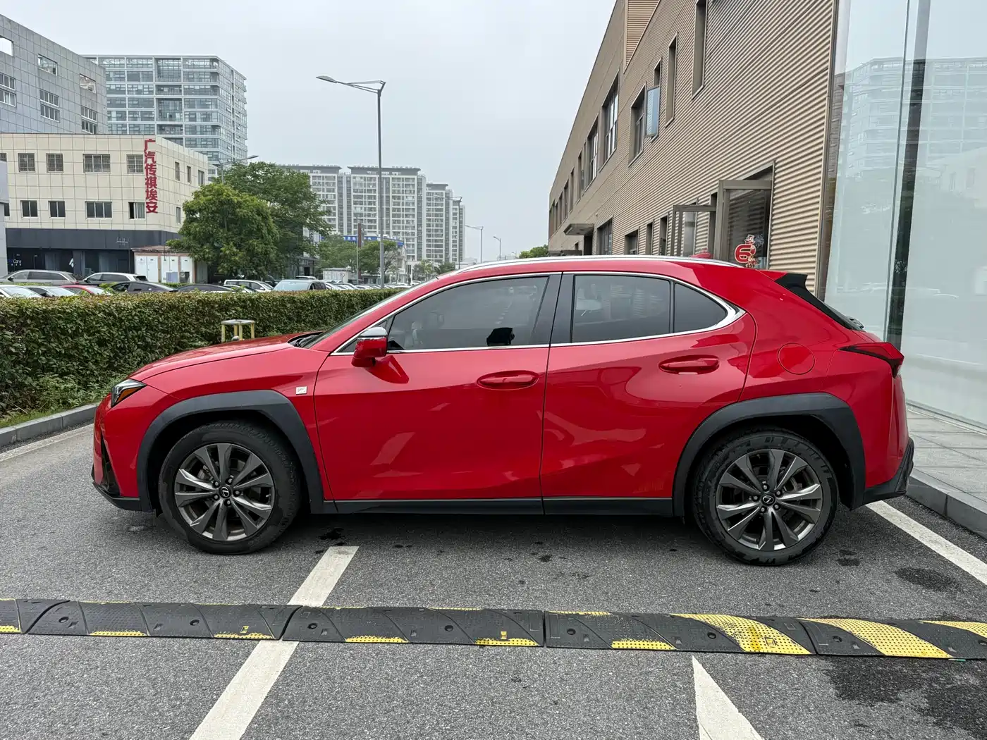 Lexus UX 2020 200 F SPORT Edition фото 7