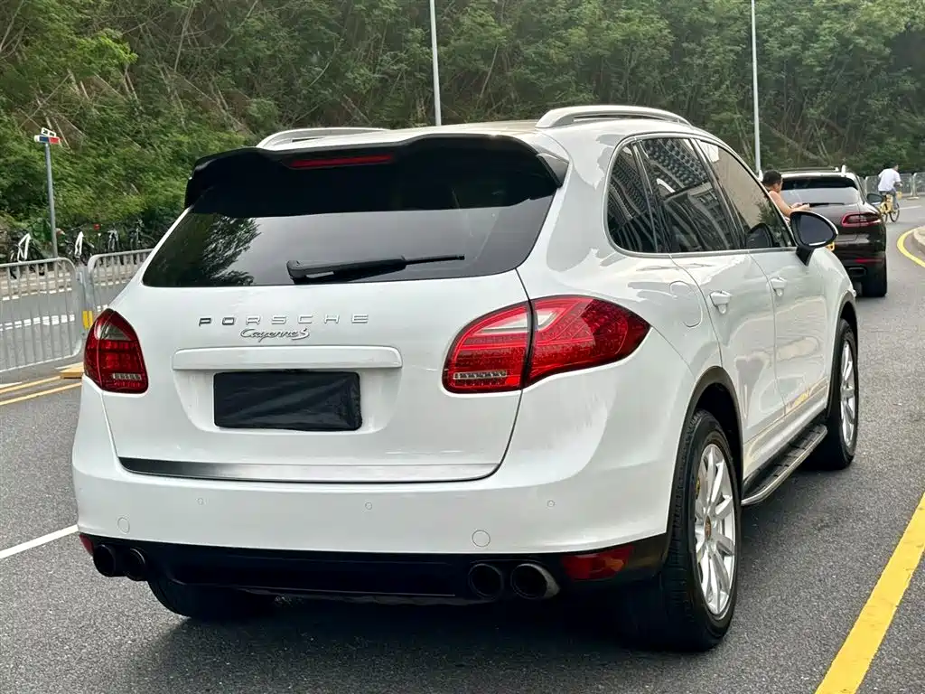 Porsche Cayenne 2011 Cayenne 3.0T фото 7