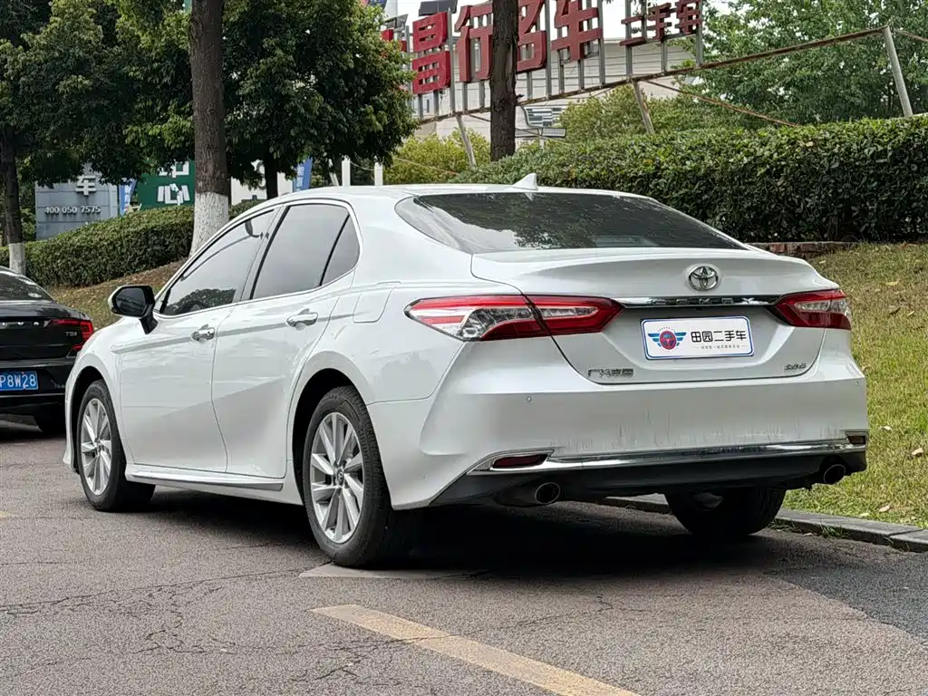 Toyota Camry 2023 2.0G Luxury Edition фото 4