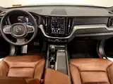 Фото 18 - Volvo XC60