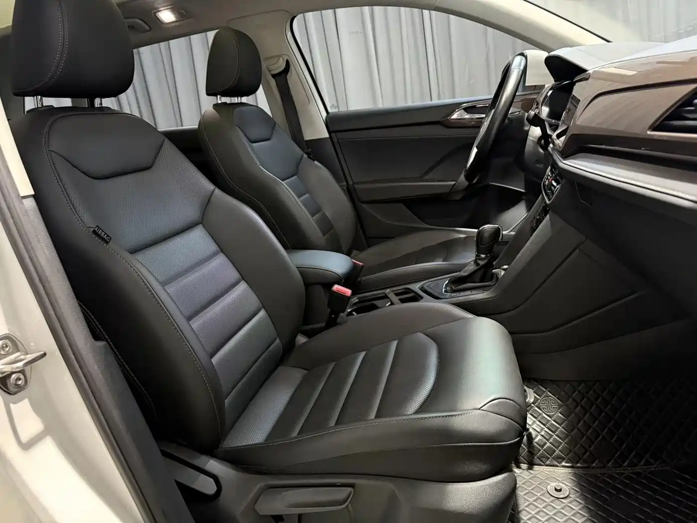 Volkswagen Tharu, миниатюра 17