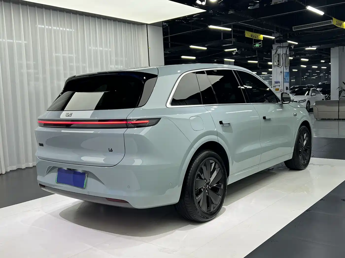 Li Auto IDEAL L6