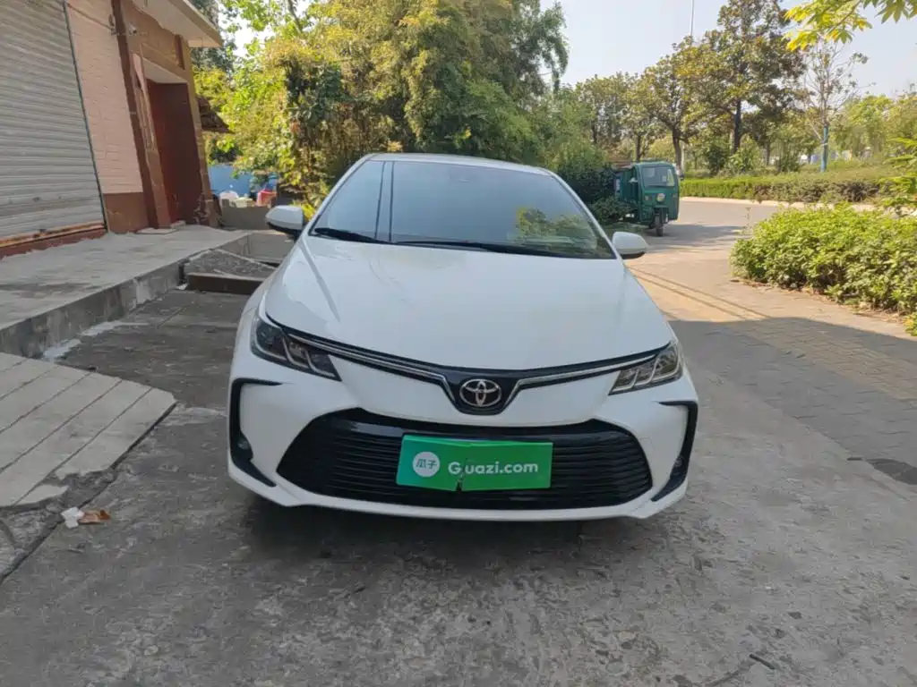 Photo 3 - Toyota Corolla