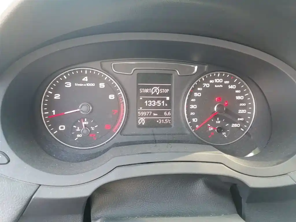 Audi Q3 2017 30 TFSI Style фото 12