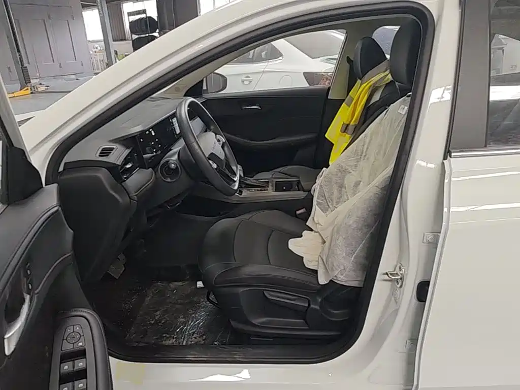 Roewe i5 2026 2026 1.5L CVT Luxury