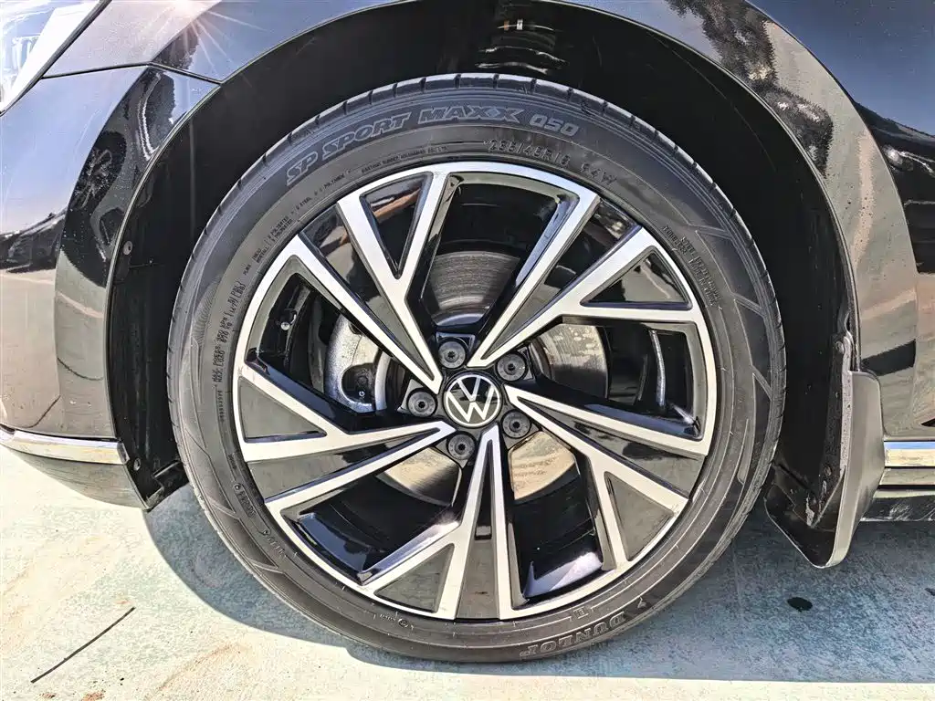 Volkswagen Magotan 2020 330TSI DSG Luxury фото 12