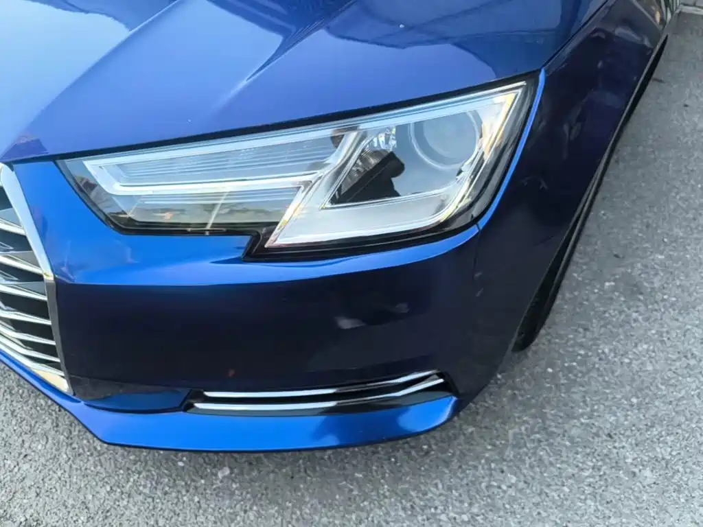 Photo 24 - Audi A4L