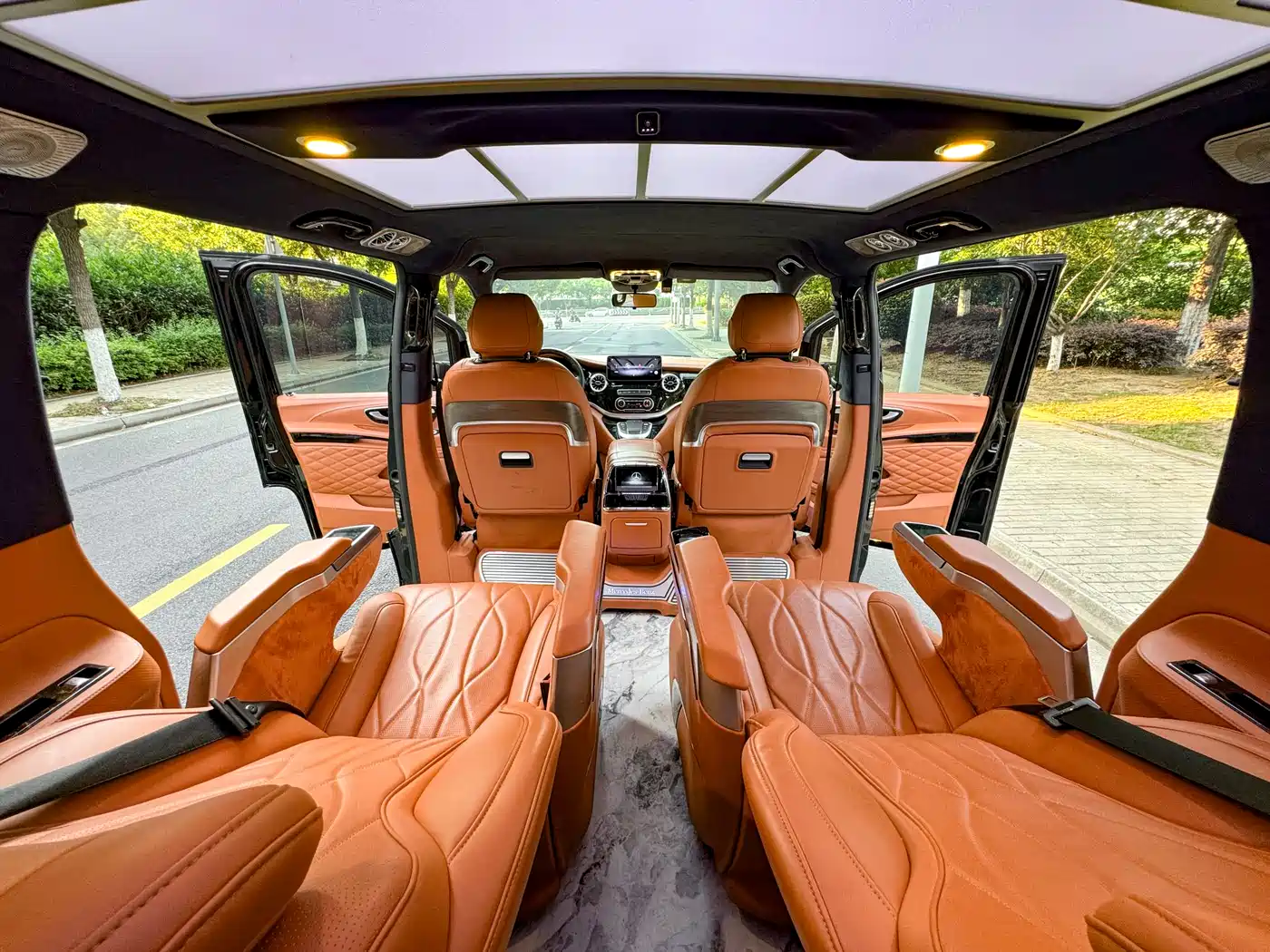 Mercedes-Benz Vito 2021 2.0T Business Edition 7-seater фото 16