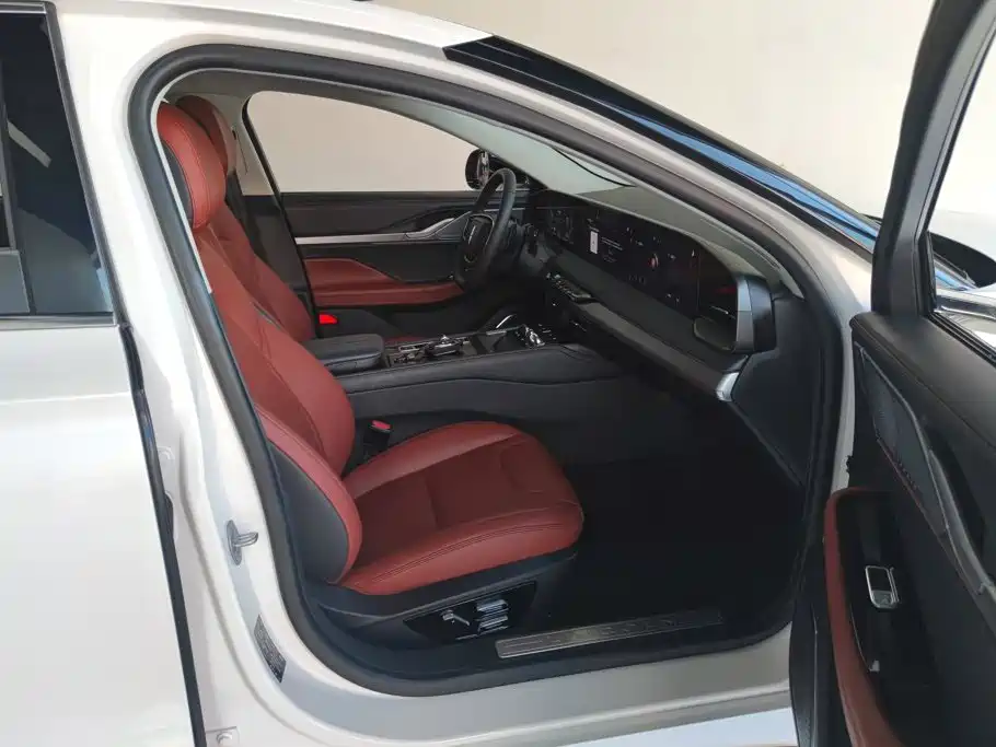 Lincoln Z 2025 2025 2.0T Premium Edition