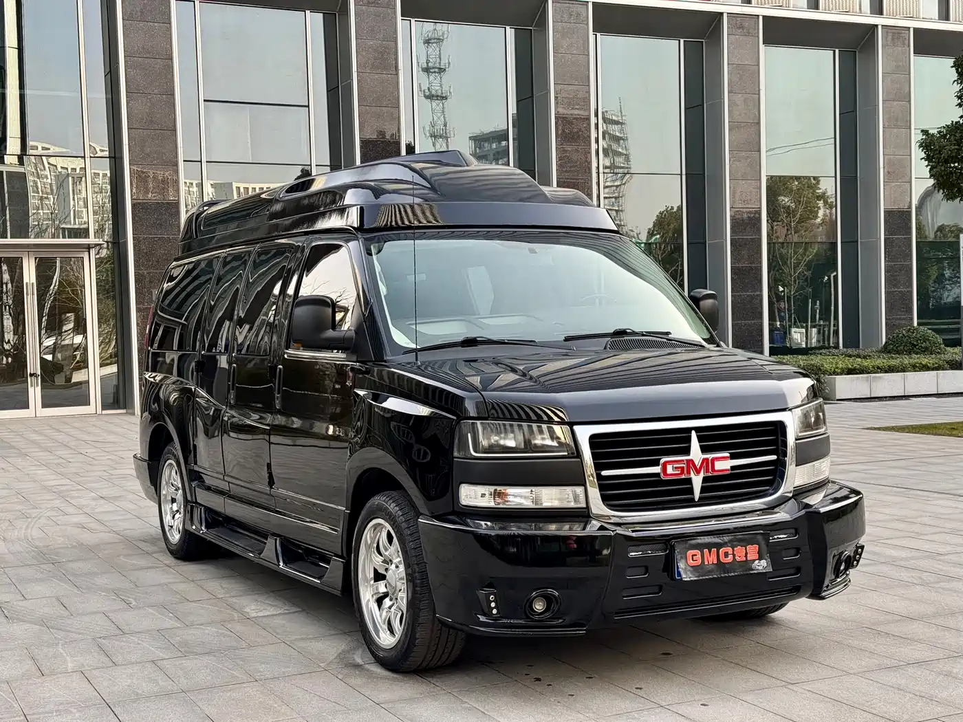 GMC Savana 2017 2017 2500S Premium Edition