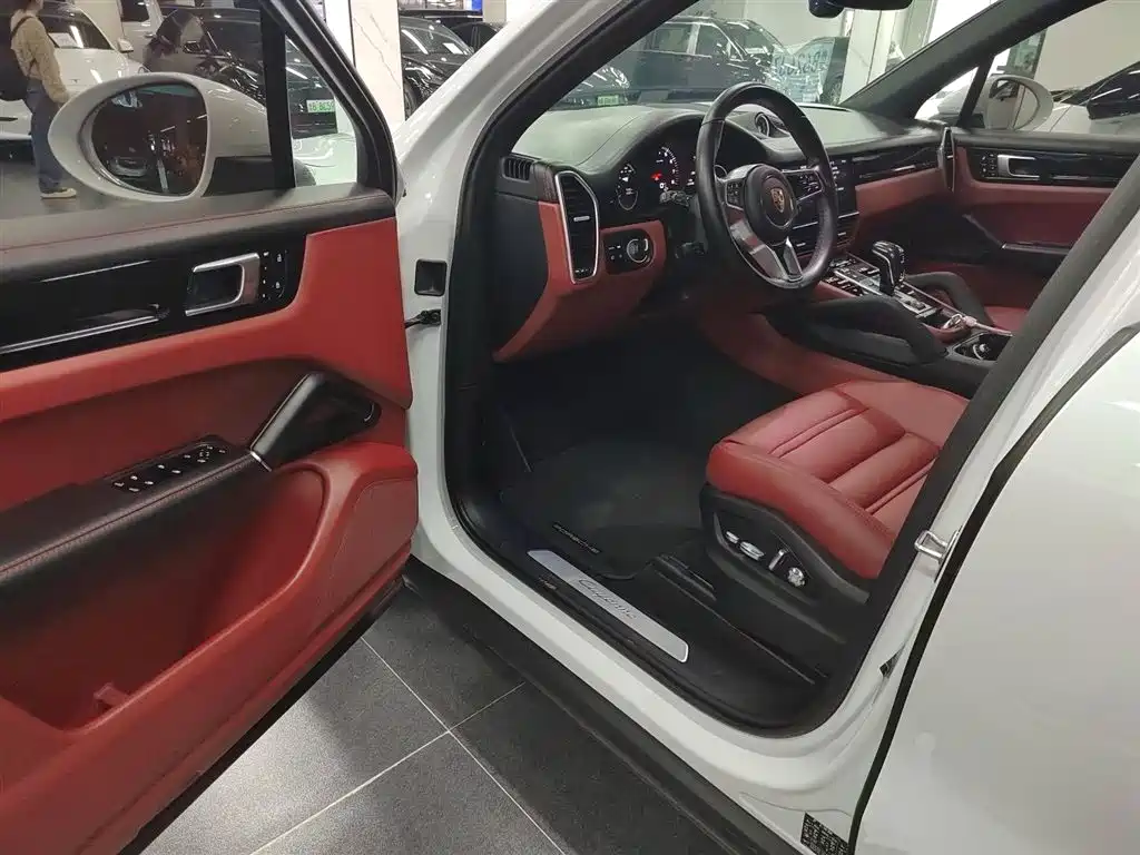 Porsche Cayenne 2019 Cayenne 3.0T фото 16