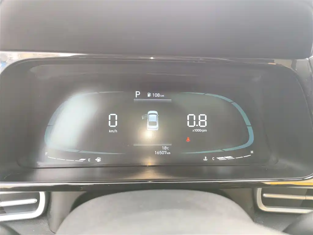Hyundai Elantra 2023 1.5L CVT GLX Elite Edition фото 8