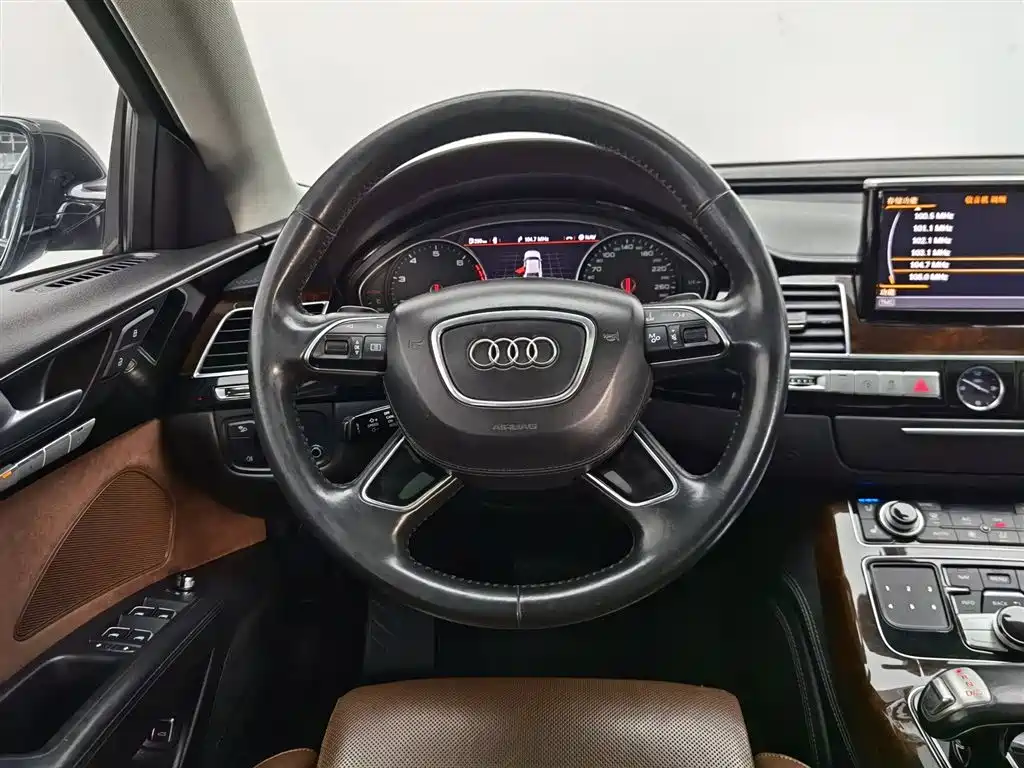 Audi A8 2016 A8L 45 TFSI quattro Luxury фото 11