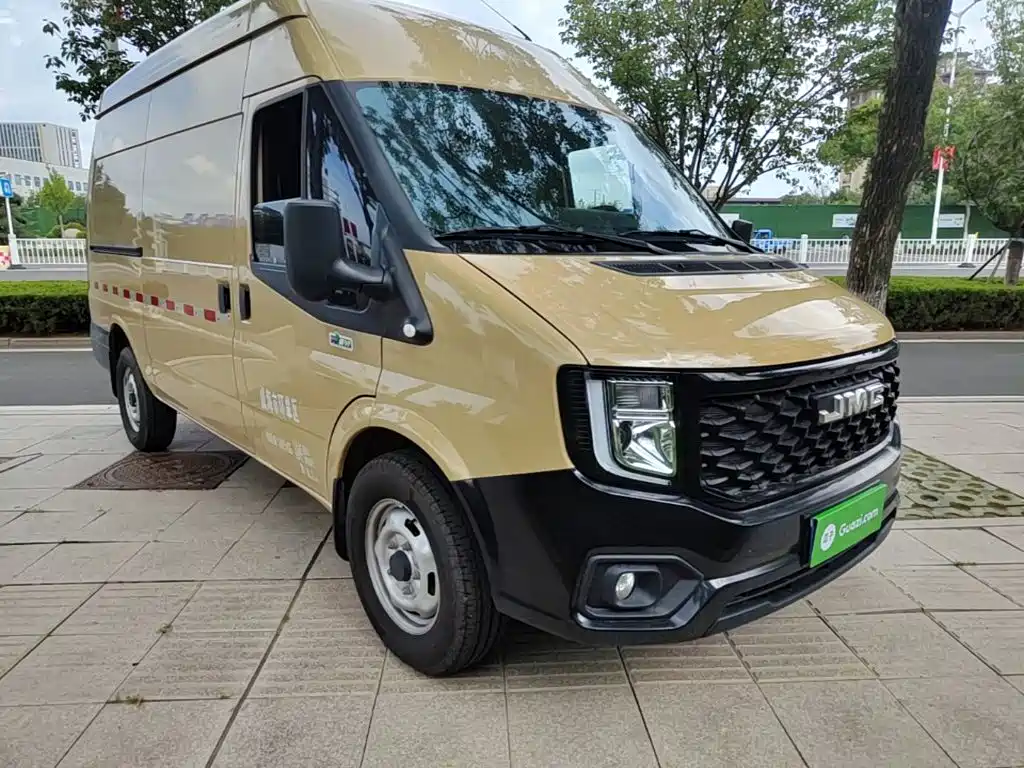 Jiangling JMC Fushun 2025 2025 Model 2.0T 8AT Diesel Medium Wheelbase Medium-High Roof Commercial Van 2/3 Seats