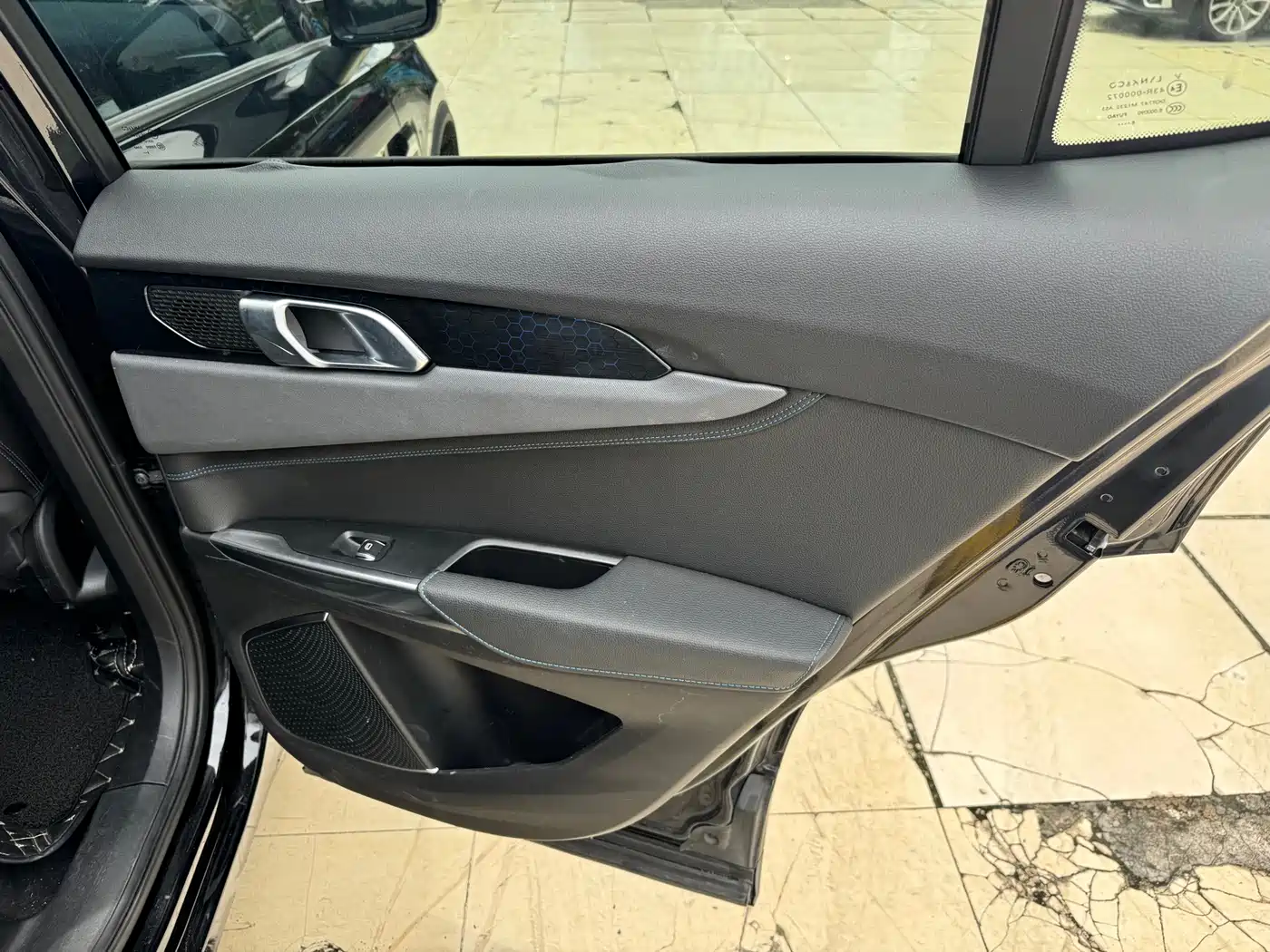 Lynk & Co 01 EM-P 2018 2018 1.5T PHEV Jin Pro China V