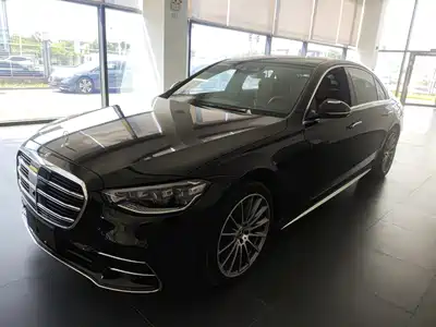 Mercedes-Benz S