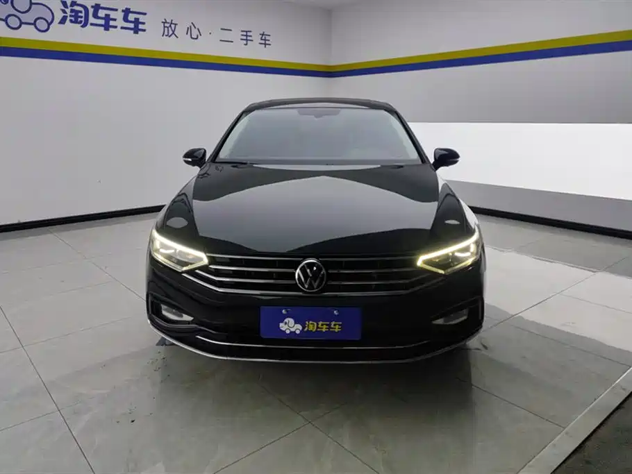 Volkswagen Magotan 2020 330TSI DSG Leading фото 2