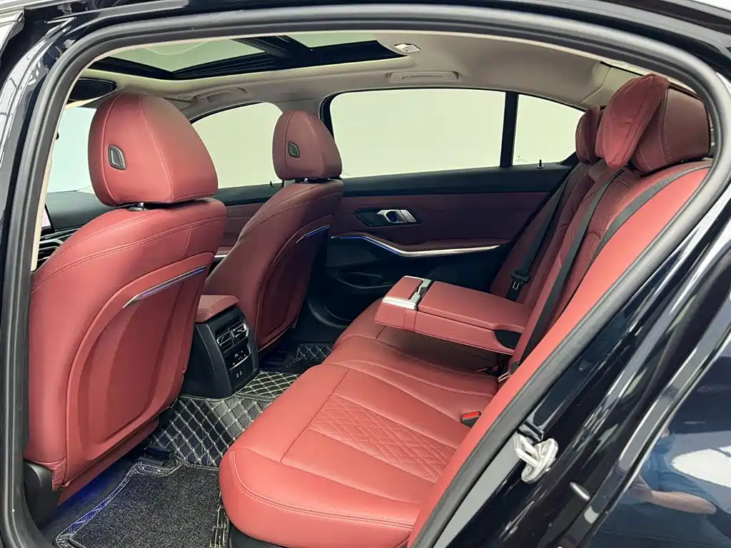 BMW 3 Series 2023 320Li M Sport Package фото 15