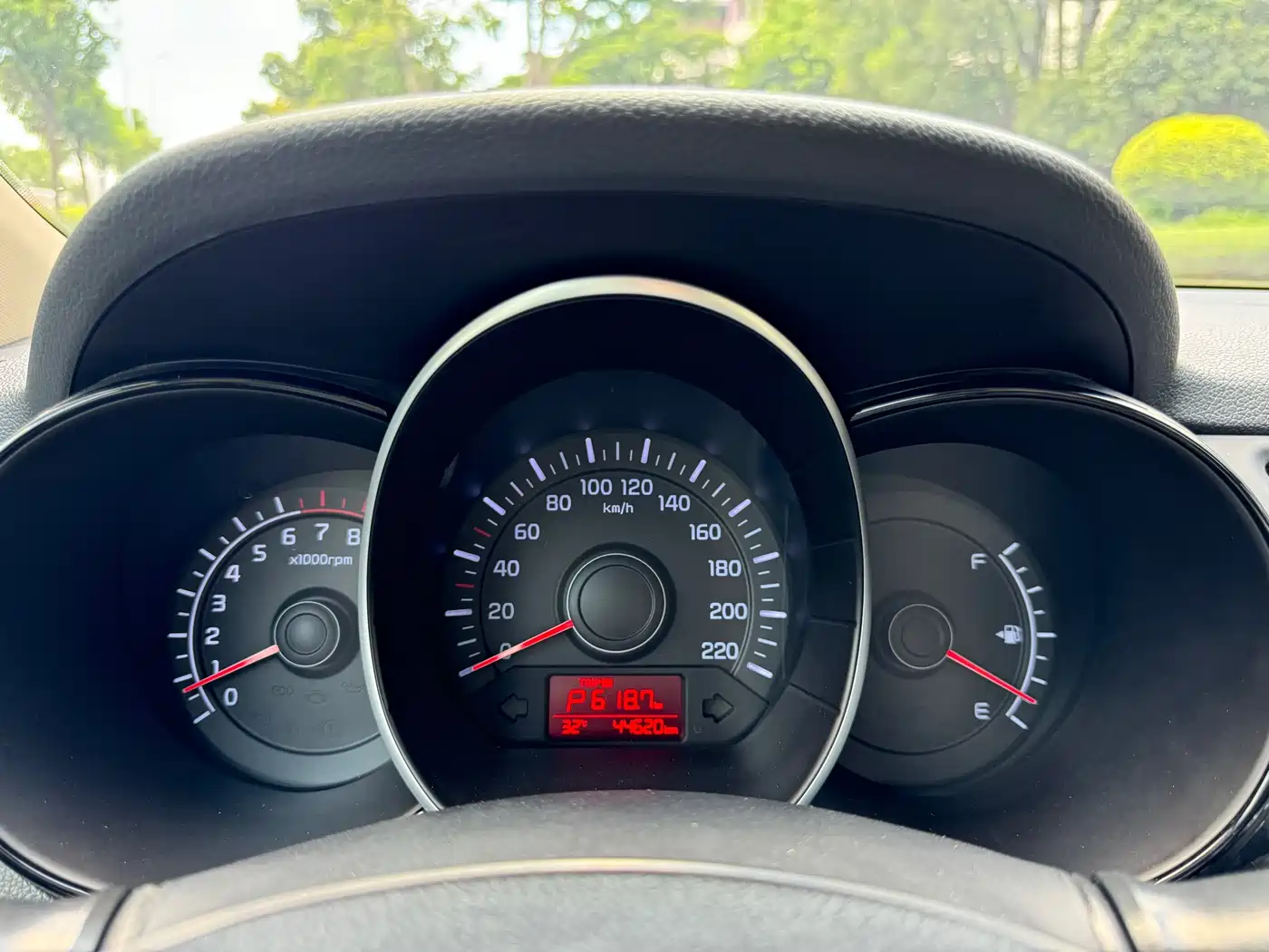 Kia K2 2017 2015 Sedan 1.4L AT GLS