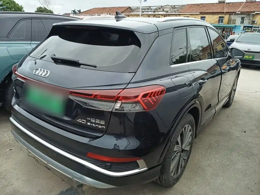 Audi Q4 e-tron 2023 2023 40 e-tron Pioneer Edition