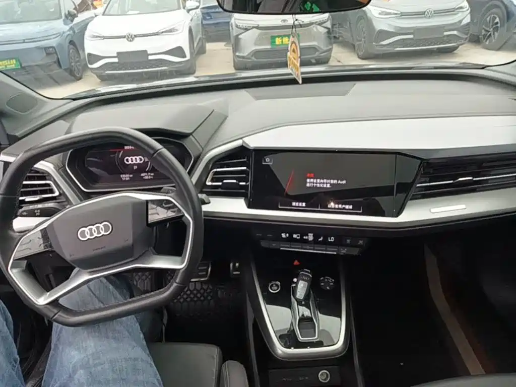Audi Q4 e-tron 2023 2023 40 e-tron Pioneer Edition