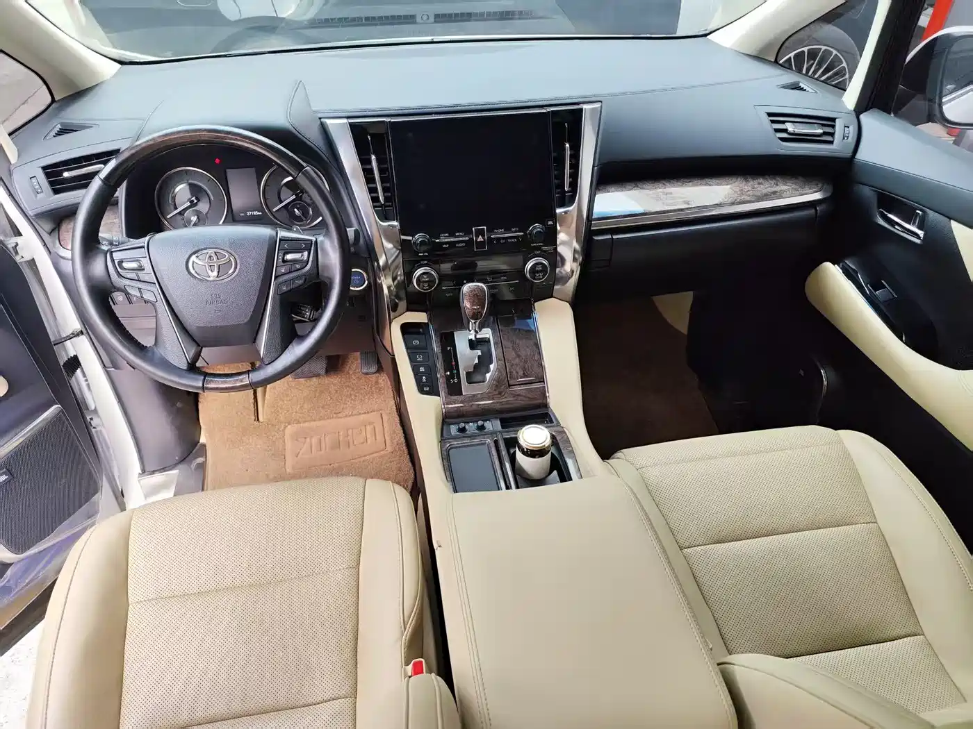 Toyota Alphard 2023 Dual Hybrid 2.5L Ultimate Gold Edition фото 9