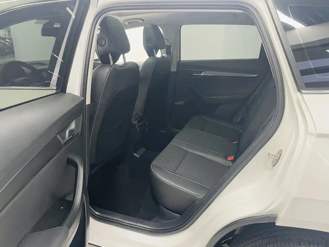 Škoda Karoq 2019 TSI280 Smart Drive Luxury Edition China VI фото 9