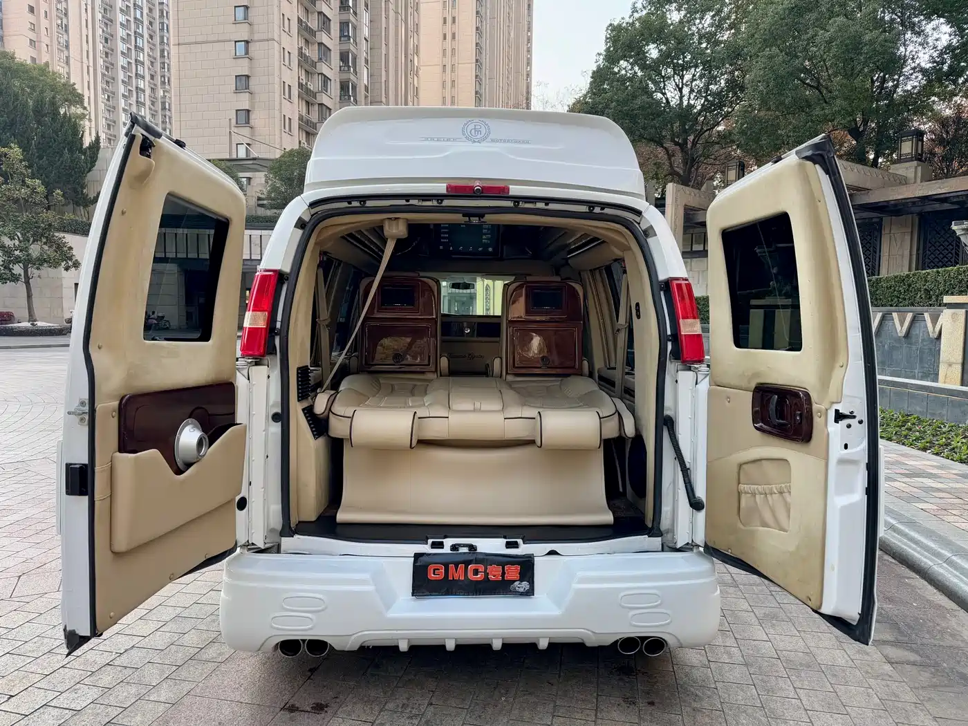 GMC Savana 2013 2013 5.3L AWD Leader Edition