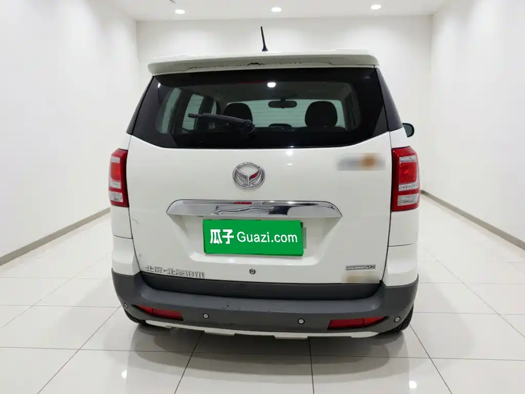 BAIC Huansu S3 2017 2017 1.5L Manual Luxury