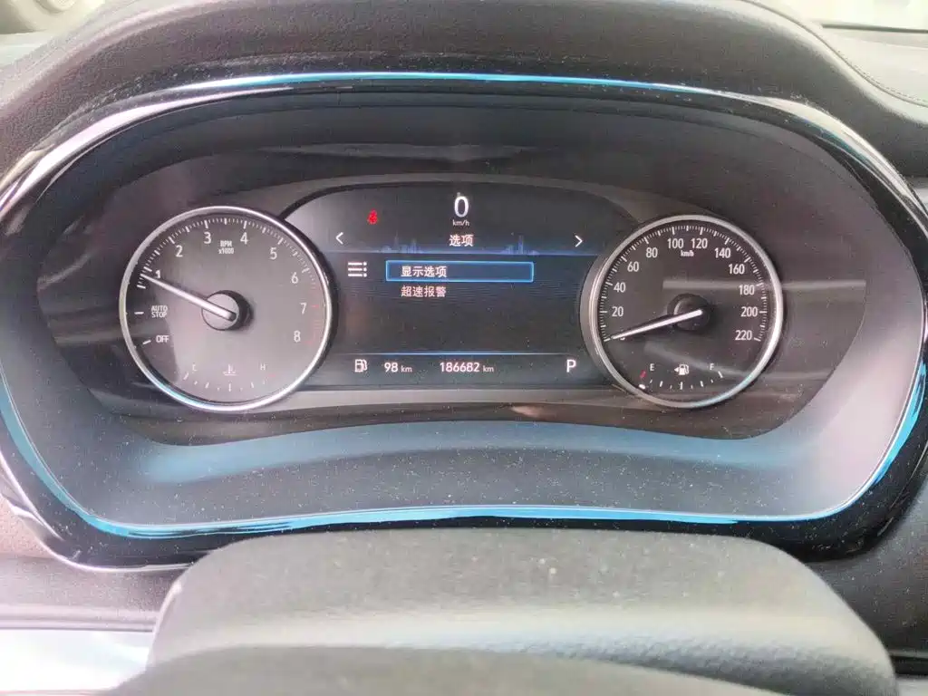 Фото 4 - Buick GL8