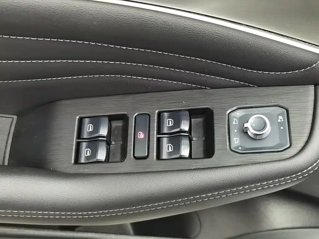 Фото 9 - Haval F7
