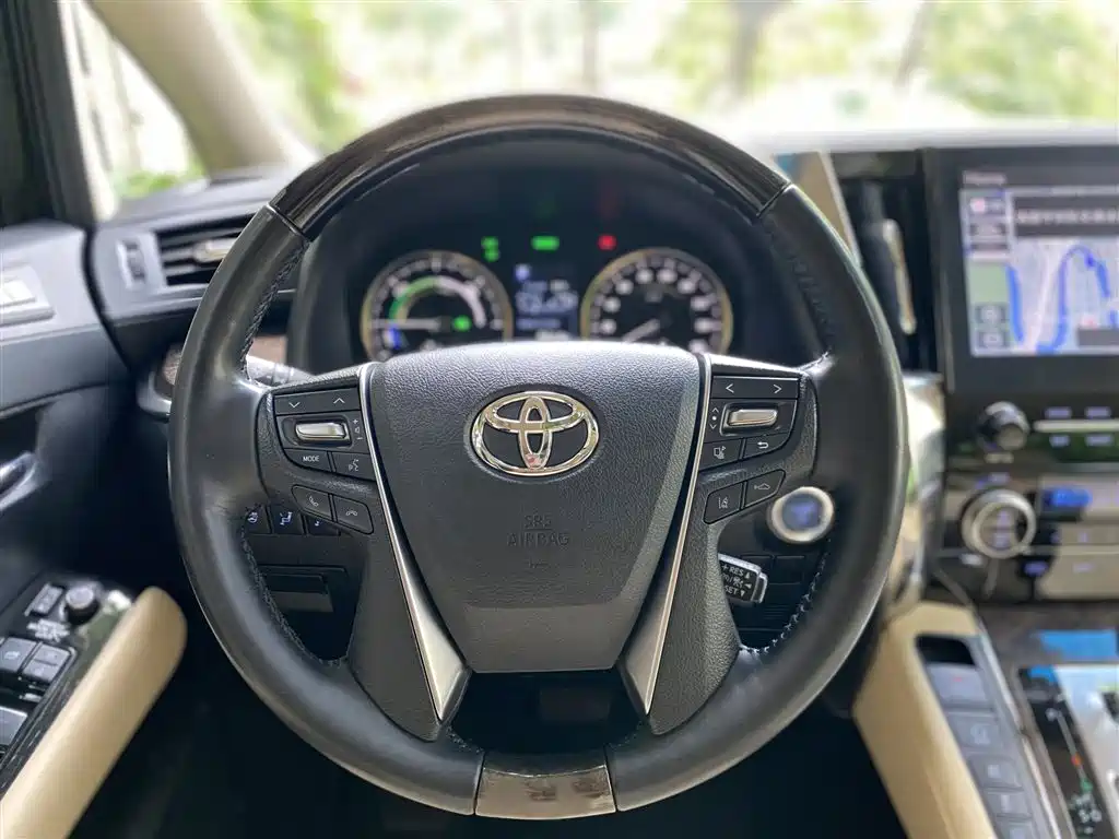 Toyota Alphard 2021 Hybrid 2.5L Premium фото 12
