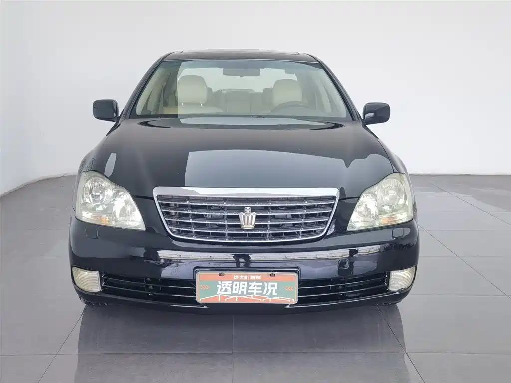 Toyota Crown 2007 2.5L Royal Special Edition фото 3