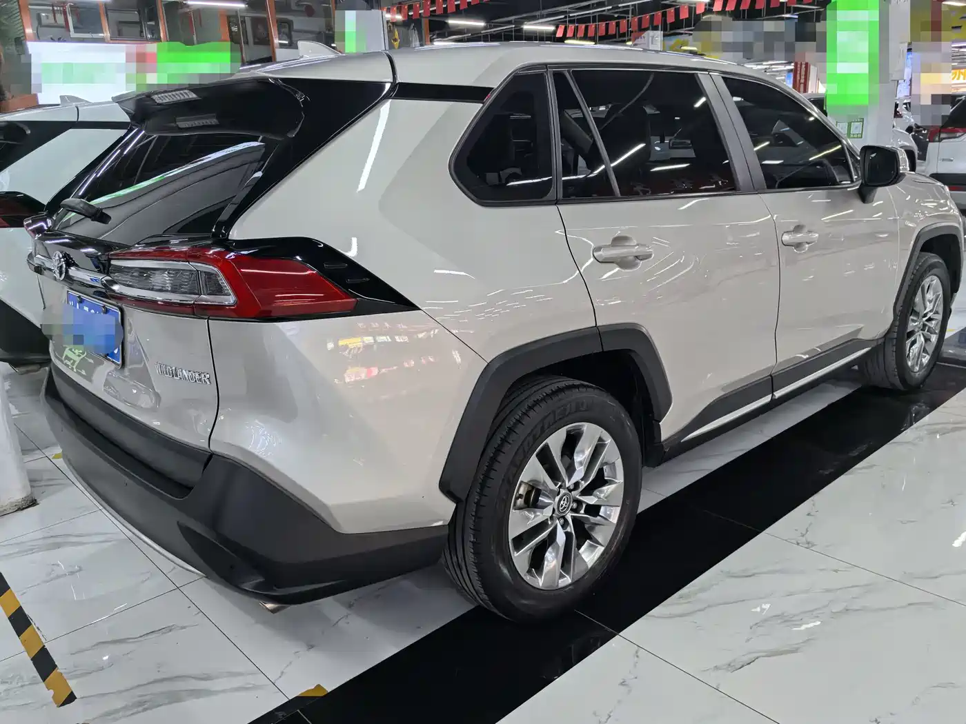 Toyota Wildlander 2021 2.0L CVT 2WD Luxury Edition фото 5