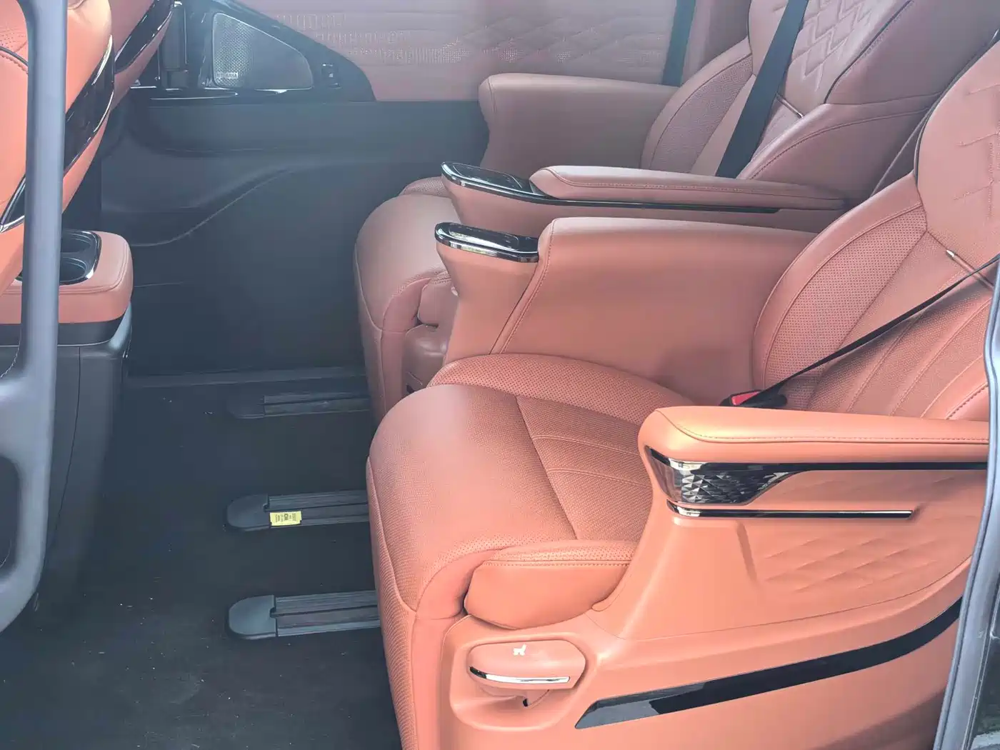 GAC TRUMPCHI YEARNING FOR M8