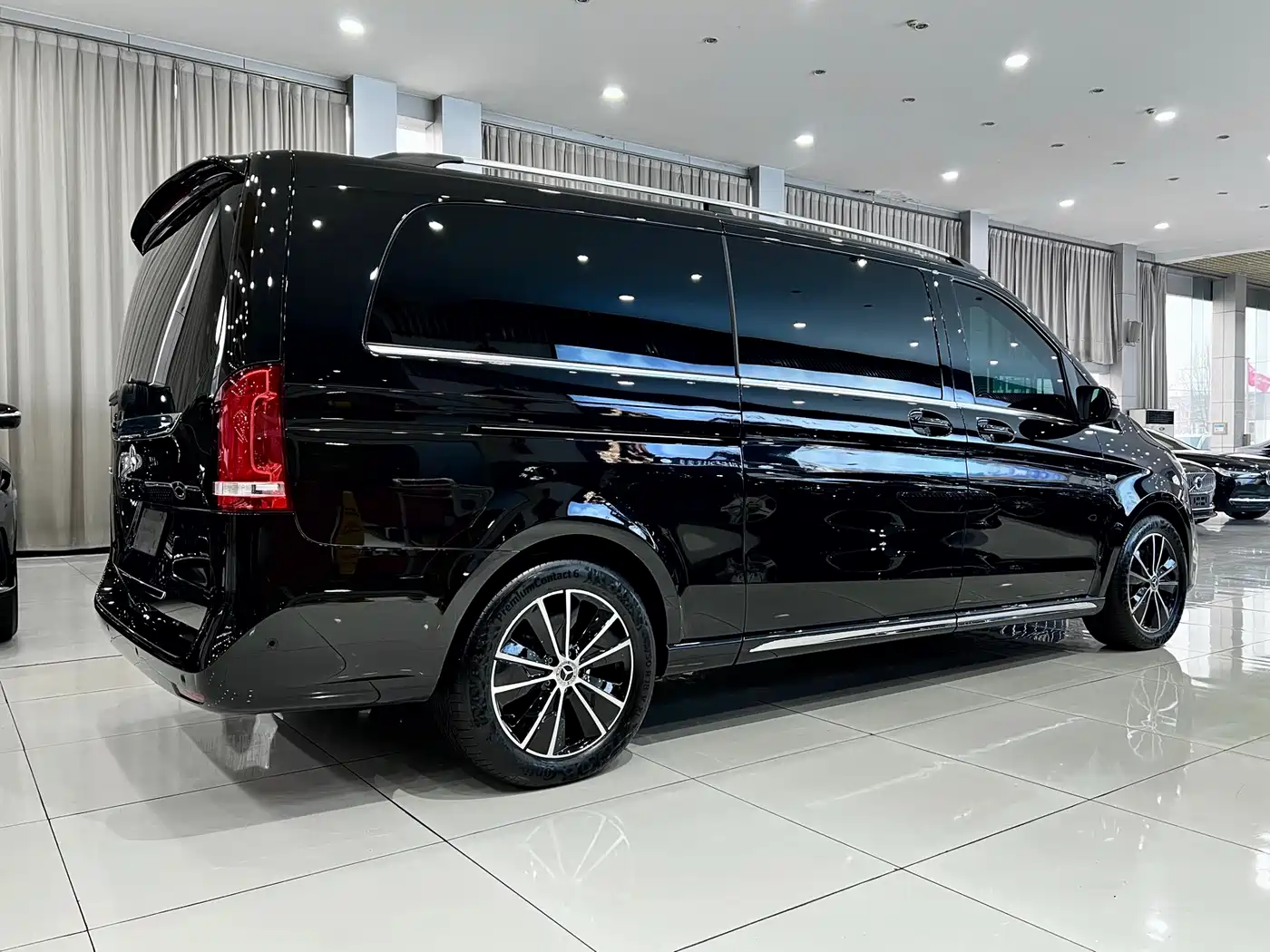 MERCEDES-BENZ V-CLASS