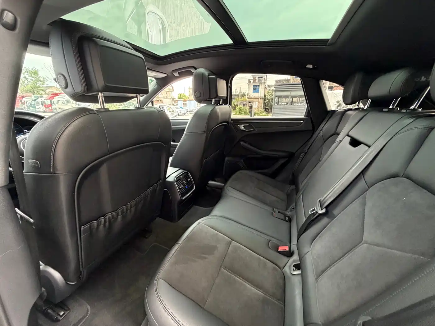 Фото 8 - Porsche Macan