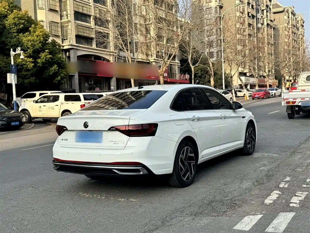 Volkswagen Sagitar 2023 300TSI DSG Surpassing Edition фото 13