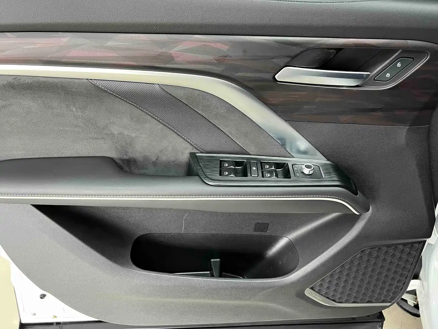 Photo 8 - Haval H6