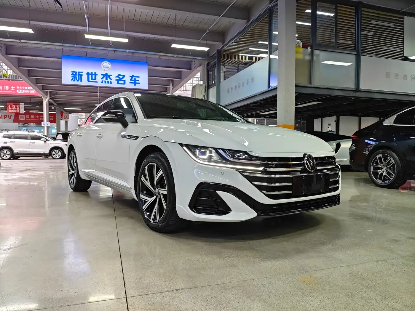 Volkswagen FAW-Volkswagen CC 2021 380TSI Eye-catching Edition 30th Anniversary фото 3