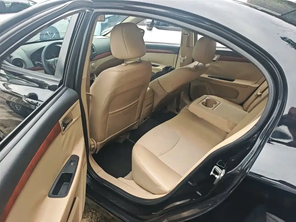 Roewe 350 2015 2014 1.5L Automatic Joy Edition