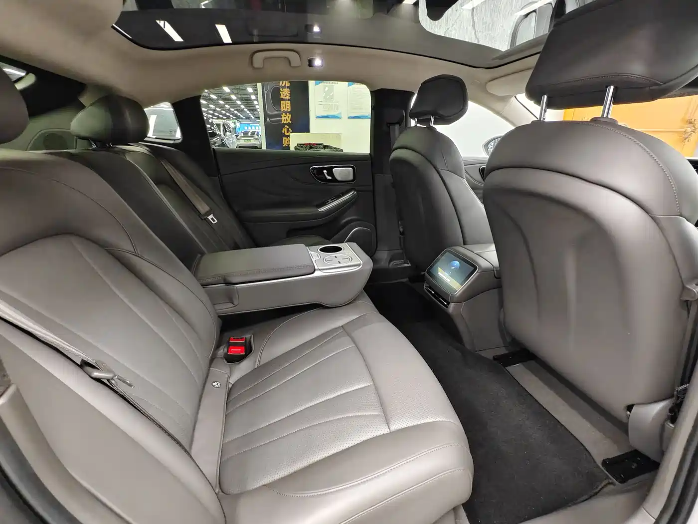 RISING AUTO FEIFAN F7