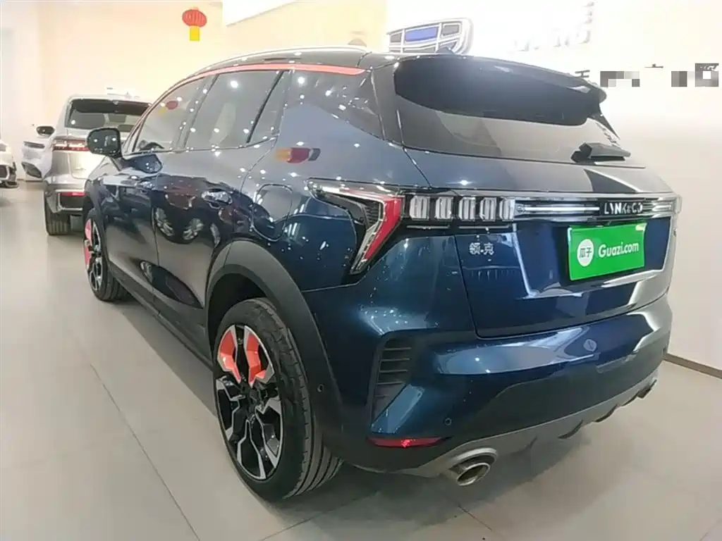 Lynk & Co 06 2020 1.5T Halo фото 5
