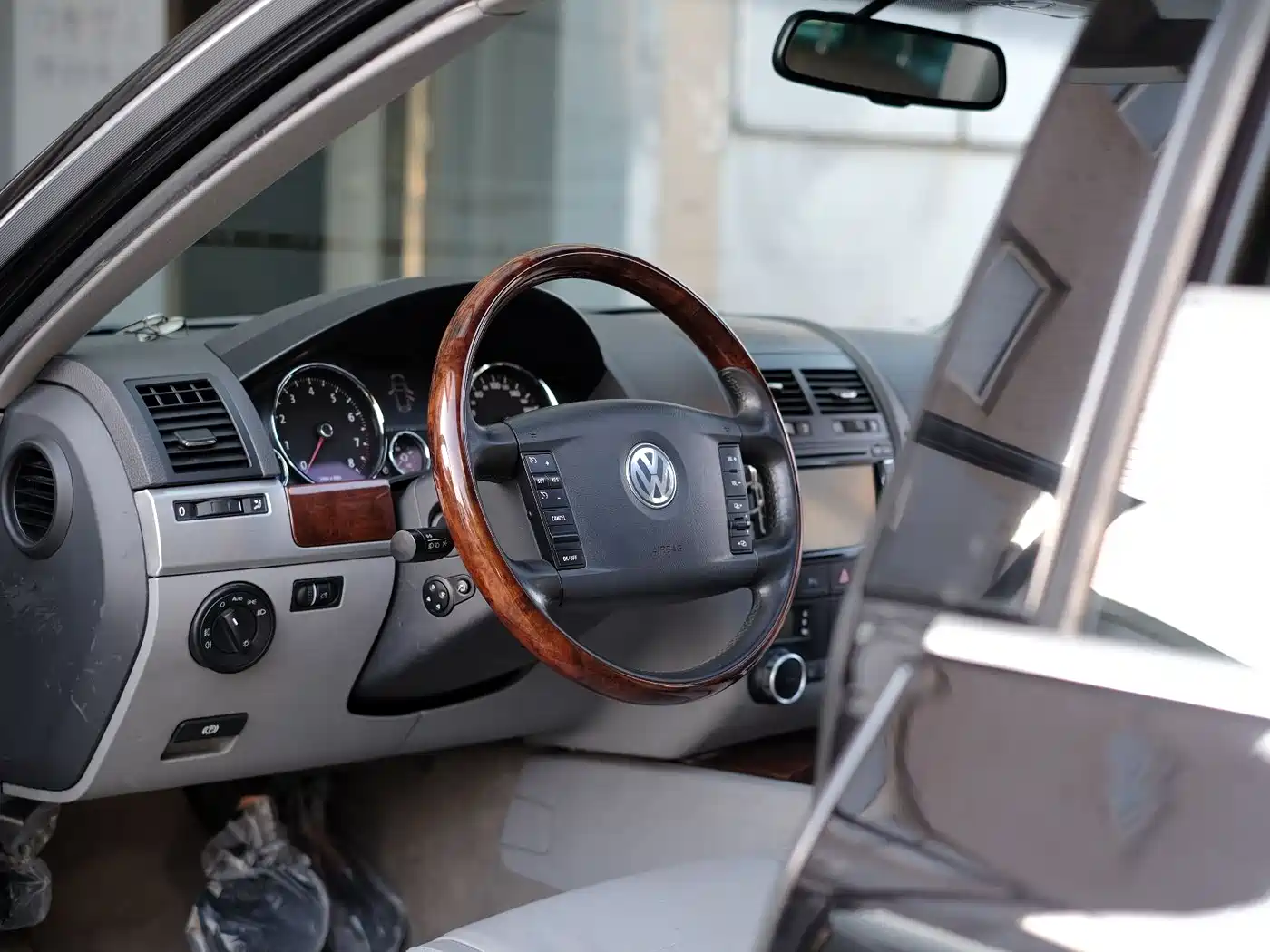 Volkswagen Touareg 2007 3.6L Luxury фото 20