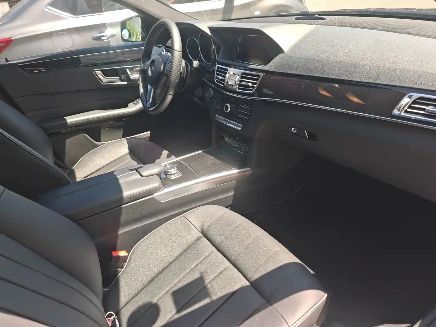 Mercedes-Benz E-Class 2015 Facelift E 260 L Sport фото 23