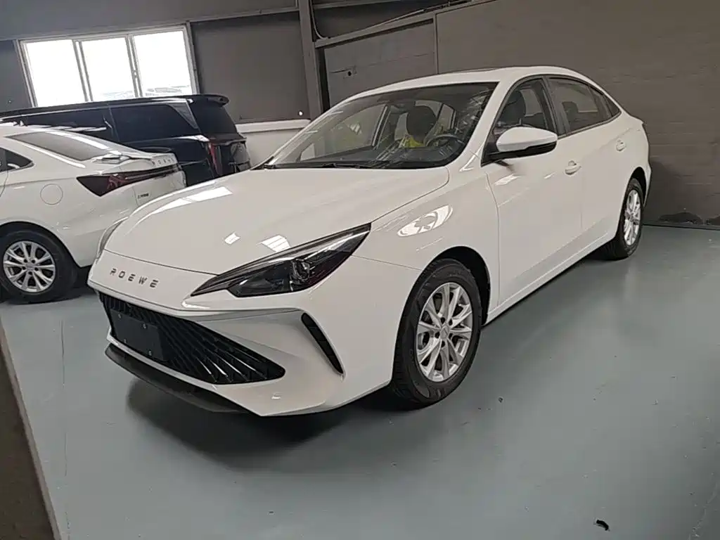 Фото 1 - Roewe i5
