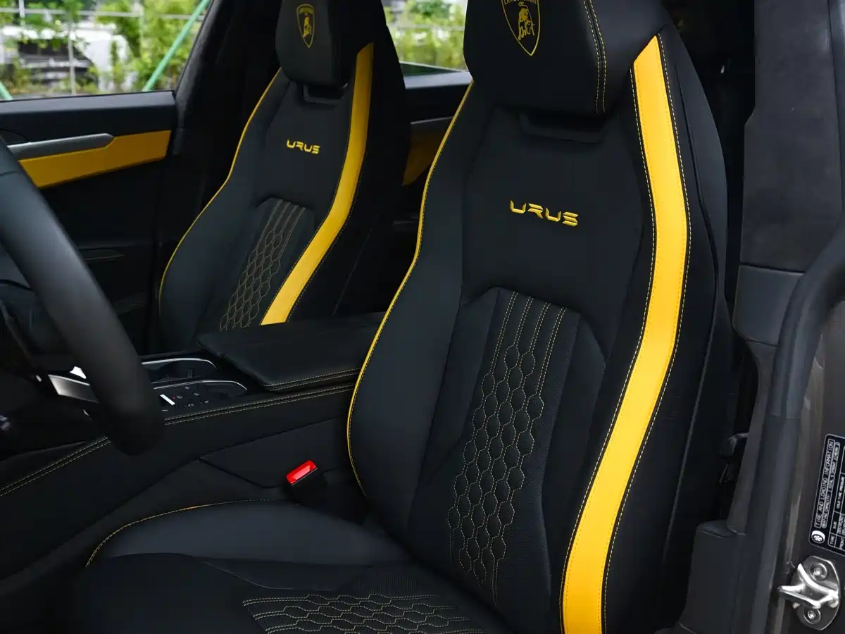 Фото 15 - Lamborghini Urus