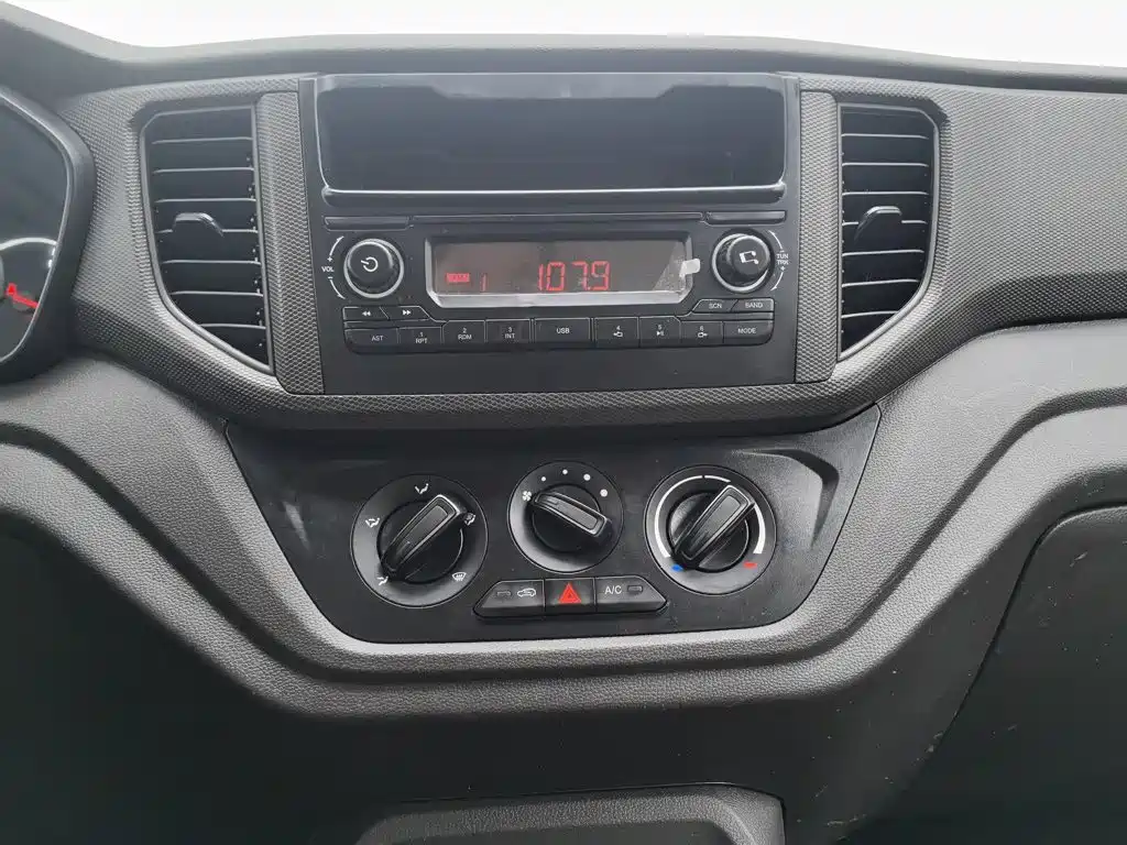 Wuling Motors Wuling Hongguang V 2023 2022 1.5L Power Enjoy Edition Electric Power Steering LAR